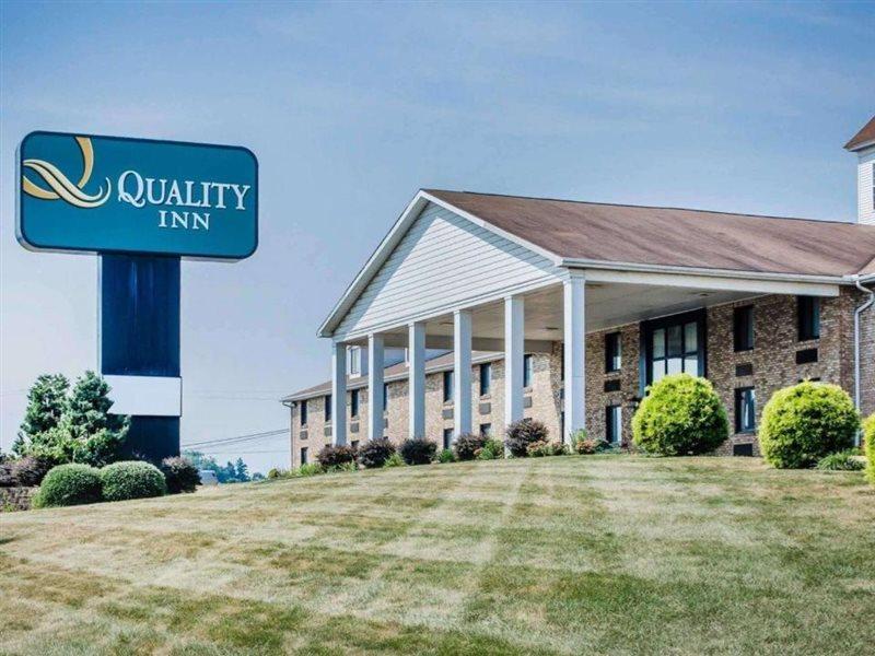 Quality Inn Enola - Harrisburg Харисбърг Екстериор снимка