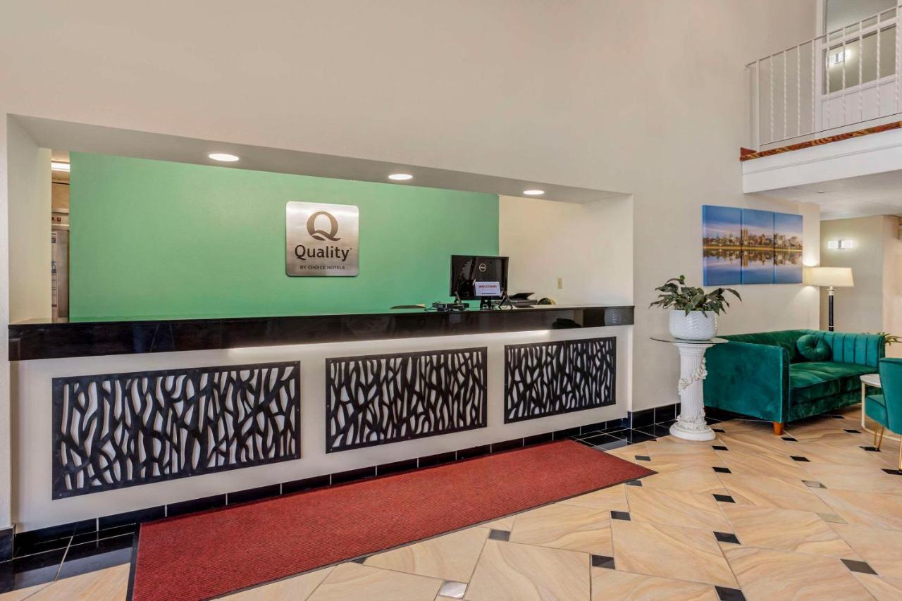 Quality Inn Enola - Harrisburg Харисбърг Екстериор снимка